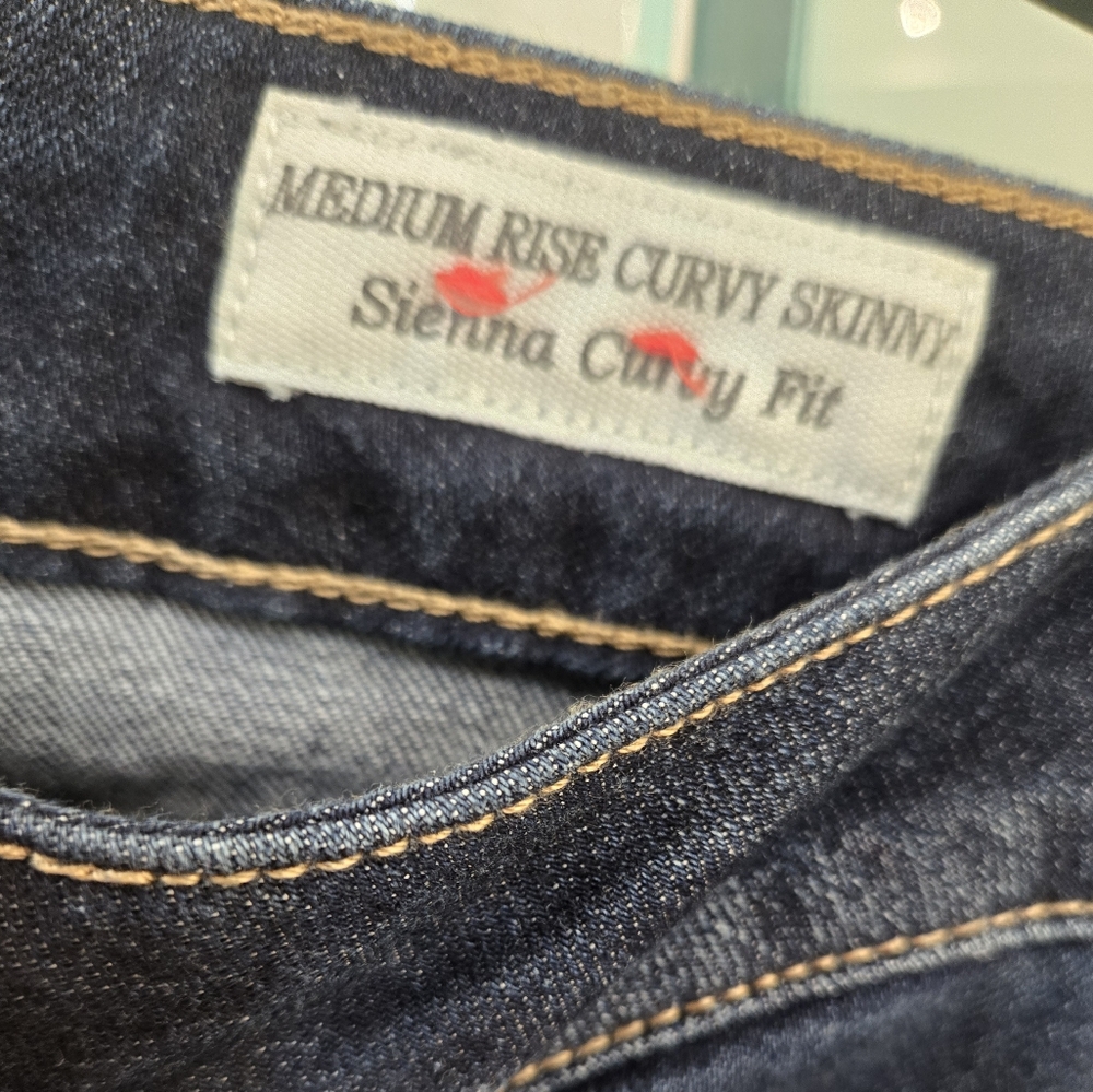 Guess jeans - Picture 2 of 3